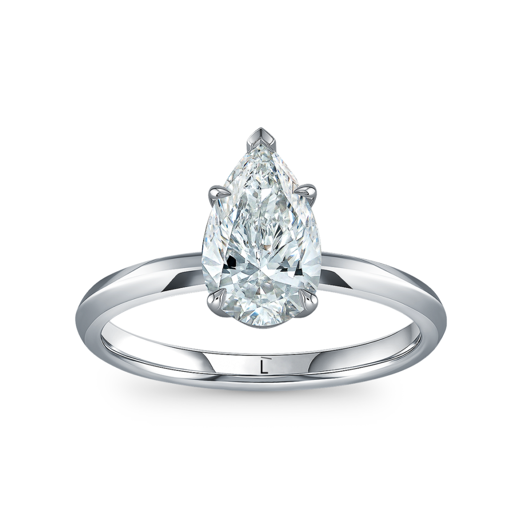 Базовое кольцо солитер с бриллиантом формы огранки груша из коллекции Diamond Core